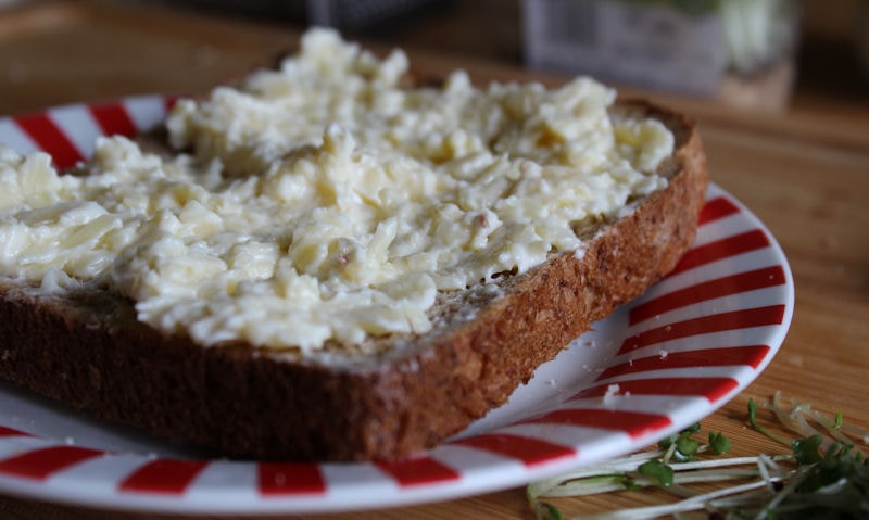 Grated Cheddar and mayonnaise in bread